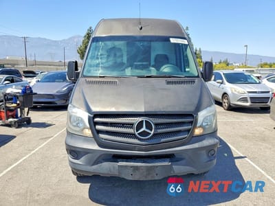 Piąte zdjęcie samochodu w środku: 2016 MERCEDES BENZ SPRINTER 2500 DELIVERY VAN VIN:WD3PE8CDXGP317342 - miniatura