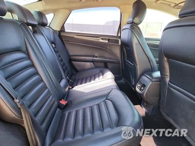 Zdjęcie 10 z 12 samochodu: 2019 FORD FUSION SEL VIN:3FA6P0CD2KR253771 - miniatura