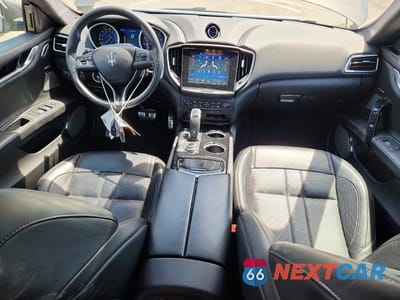 Zdjęcie 8 z 12 samochodu: 2019 MASERATI GHIBLI SPORT VIN:ZAM57XSS5K1339628 - miniatura