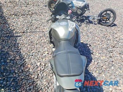 Zdjęcie 6 z 9 samochodu: 2008 HONDA CBR600 RR VIN:JH2PC400X8M101605 - miniatura