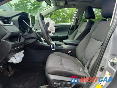 Zdjęcie 7 z 13 samochodu: 2023 TOYOTA RAV4 HYBRID XLE VIN:JTMRWRFV1PD186762 - miniatura