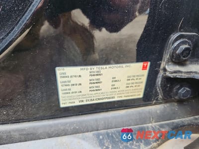 Zdjęcie 12 z 12 samochodu: 2013 TESLA MODEL S VIN:5YJSA1CN9DFP06085 - miniatura