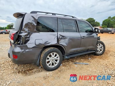 Trzecie zdjęcie samochodu z tyłu: 2019 TOYOTA LAND CRUISER VX-R VIN:JTMCY7AJ7K4080415 - miniatura