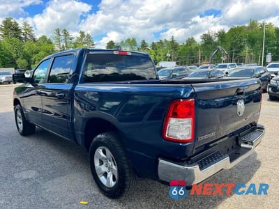Trzecie zdjęcie samochodu z tyłu: 2021 RAM 1500 BIG HORN/LONE STAR VIN:1C6RRFFG2MN612835 - miniatura