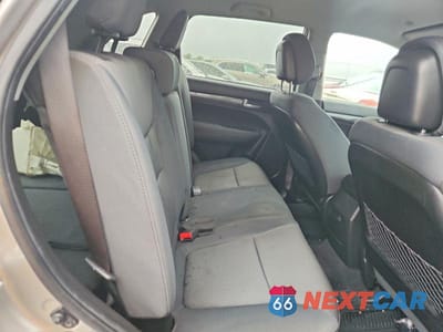 Zdjęcie 10 z 12 samochodu: 2013 KIA SORENTO LX VIN:5XYKT4A60DG361481 - miniatura