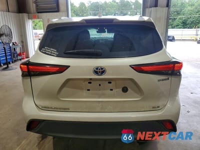 Zdjęcie 6 z 13 samochodu: 2022 TOYOTA HIGHLANDER HYBRID XLE VIN:5TDGBRCH2NS543577 - miniatura