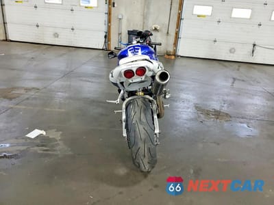 Czwarte zdjęcie samochodu z boku: 2001 YAMAHA YZFR1 VIN:JYARN05E41A010843 - miniatura