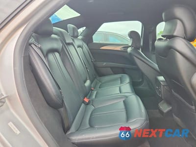 Zdjęcie 10 z 12 samochodu: 2018 LINCOLN MKZ PREMIERE VIN:3LN6L5A91JR626228 - miniatura