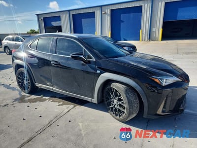 Czwarte zdjęcie samochodu z boku: 2019 LEXUS UX 200 VIN:JTHY3JBH0K2002355 - miniatura