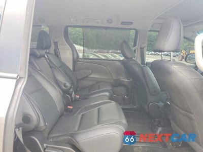 Zdjęcie 11 z 14 samochodu: 2017 TOYOTA SIENNA SE VIN:5TDXZ3DC1HS849816 - miniatura