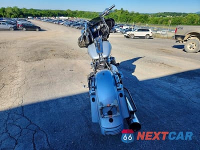 Czwarte zdjęcie samochodu z boku: 2023 HARLEY-DAVIDSON FLHX VIN:1HD1KBC13PB653370 - miniatura