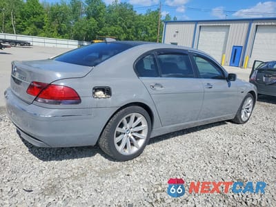Trzecie zdjęcie samochodu z tyłu: 2007 BMW 750 VIN:WBAHN83557DT75151 - miniatura