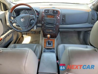 Zdjęcie 8 z 13 samochodu: 2006 CADILLAC SRX VIN:1GYEE637960145575 - miniatura