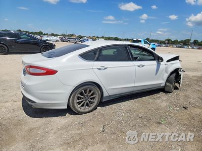Trzecie zdjęcie samochodu z tyłu: 2015 FORD FUSION S VIN:3FA6P0G76FR123762 - miniatura