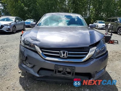Piąte zdjęcie samochodu w środku: 2013 HONDA ACCORD EX VIN:1HGCR2F7XDA139458 - miniatura