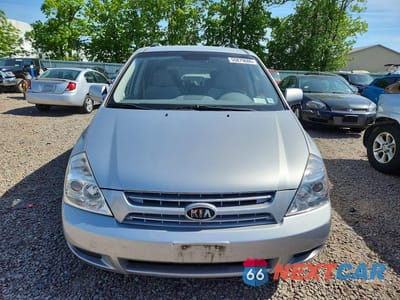 Piąte zdjęcie samochodu w środku: 2009 KIA SEDONA LX VIN:KNDMB233496313169 - miniatura