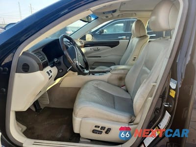 Zdjęcie 7 z 12 samochodu: 2007 LEXUS LS 460L VIN:JTHGL46F975015360 - miniatura