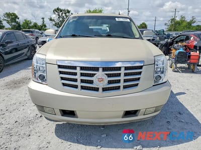 Piąte zdjęcie samochodu w środku: 2013 CADILLAC ESCALADE ESV LUXURY VIN:1GYS3HEF7DR350653 - miniatura