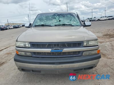 Piąte zdjęcie samochodu w środku: 2001 CHEVROLET SILVERADO C1500 VIN:2GCEC19T611406564 - miniatura