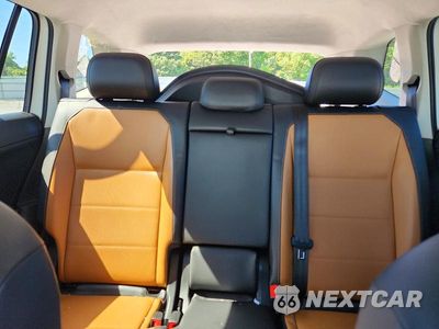 Zdjęcie 10 z 13 samochodu: 2018 VOLKSWAGEN TIGUAN SE VIN:3VV3B7AX9JM090888 - miniatura