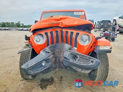 Piąte zdjęcie samochodu w środku: 2019 JEEP WRANGLER UNLIMITED SAHARA VIN:1C4HJXEN3KW677587 - miniatura