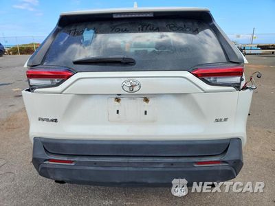 Zdjęcie 6 z 14 samochodu: 2021 TOYOTA RAV4 XLE PREMIUM VIN:JTMC1RFV3MD072097 - miniatura