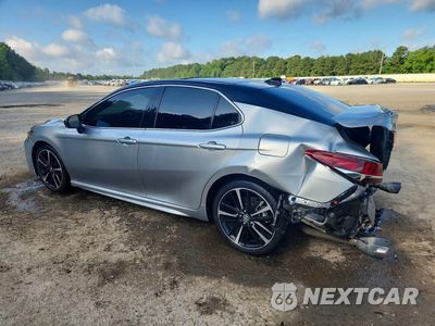 Drugie zdjęcie samochodu z przodu: 2019 TOYOTA CAMRY XSE VIN:4T1B61HK8KU753429 - miniatura