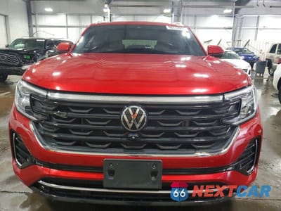 Piąte zdjęcie samochodu w środku: 2024 VOLKSWAGEN ATLAS CROSS SPORT SEL PREMIUM R-LINE VIN:1V2FE2CA8RC205619 - miniatura