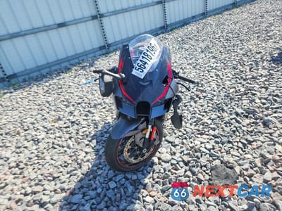 Drugie zdjęcie samochodu z przodu: 2022 KAWASAKI ZX1002 M VIN:JKBZXVM13NA002321 - miniatura