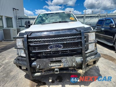 Piąte zdjęcie samochodu w środku: 2025 FORD F350 SUPER DUTY VIN:1FT8W3BT0SEC49091 - miniatura