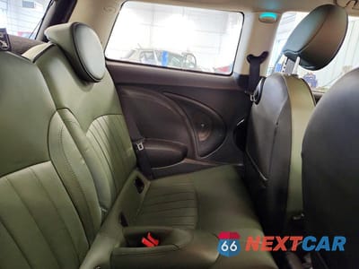 Zdjęcie 10 z 12 samochodu: 2012 MINI COOPER S VIN:WMWSV3C5XCTY29855 - miniatura