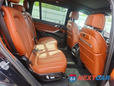 Zdjęcie 11 z 13 samochodu: 2023 BMW X7 XDRIVE40I VIN:5UX23EM0XP9P90399 - miniatura