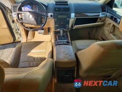 Zdjęcie 8 z 13 samochodu: 2009 VOLKSWAGEN TOUAREG 2 V6 VIN:WVGBE77L59D015999 - miniatura