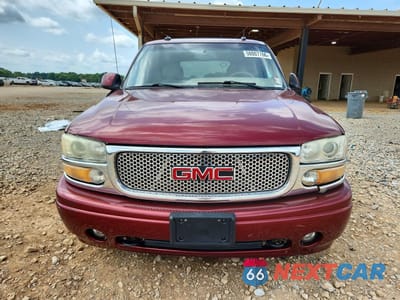 Piąte zdjęcie samochodu w środku: 2003 GMC YUKON DENALI VIN:1GKEK63U73J217033 - miniatura