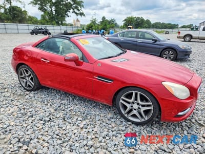 Czwarte zdjęcie samochodu z boku: 2015 MERCEDES-BENZ SLK 250 VIN:WDDPK4HA6FF104601 - miniatura