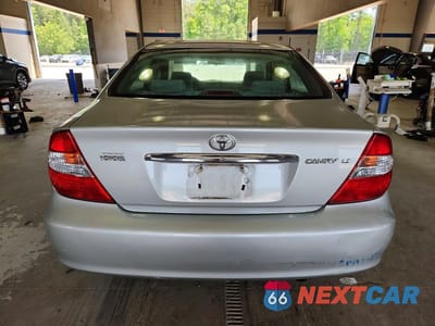 Zdjęcie 6 z 12 samochodu: 2004 TOYOTA CAMRY LE VIN:4T1BE32K14U290267 - miniatura