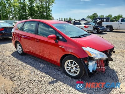 Czwarte zdjęcie samochodu z boku: 2014 TOYOTA PRIUS V THREE VIN:JTDZN3EU5E3324377 - miniatura