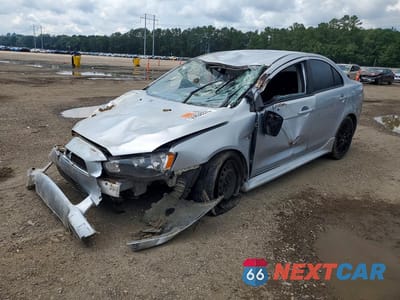 2015 MITSUBISHI LANCER ES JA32U2FU8FU024677 - główne zdjęcie licytacji z USA - miniatura