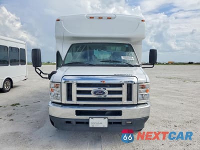 Piąte zdjęcie samochodu w środku: 2021 FORD ECONOLINE E350 SUPER DUTY CUTAWAY VAN VIN:1FDEE3FN9MDC10814 - miniatura