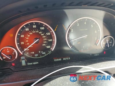 Zdjęcie 9 z 14 samochodu: 2018 BMW X5 SDRIVE35I VIN:5UXKR2C52J0Z16129 - miniatura