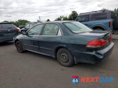 Drugie zdjęcie samochodu z przodu: 2001 HONDA ACCORD VALUE VIN:1HGCF86601A132923 - miniatura