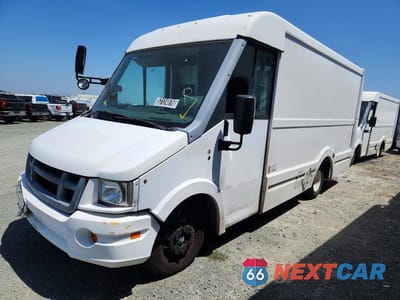 2014 ISUZU NPR JALB4T174E7W00284 - główne zdjęcie licytacji z USA - miniatura