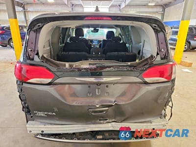 Zdjęcie 6 z 14 samochodu: 2020 CHRYSLER PACIFICA TOURING VIN:2C4RC1FG1LR222663 - miniatura