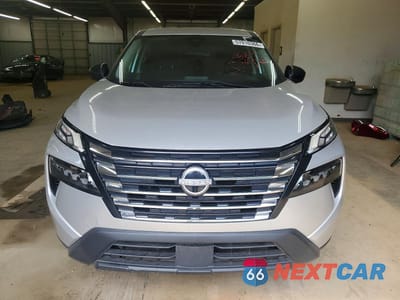 Piąte zdjęcie samochodu w środku: 2024 NISSAN ROGUE S VIN:5N1BT3AB3RC717808 - miniatura