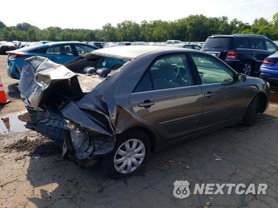 Piąte zdjęcie samochodu w środku: 2005 TOYOTA CAMRY STANDARD VIN:4T1BE32K65U982039 - miniatura