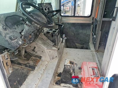 Zdjęcie 7 z 13 samochodu: 2022 FORD F59 VIN:1F64F5KN2N0A12005 - miniatura