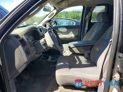Zdjęcie 7 z 12 samochodu: 2006 DODGE DAKOTA SLT VIN:1D7HW42K06S527997 - miniatura