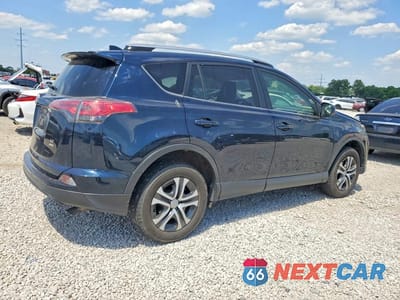 Trzecie zdjęcie samochodu z tyłu: 2017 TOYOTA RAV4 LE VIN:JTMBFREV9HJ163736 - miniatura
