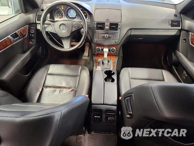 Zdjęcie 8 z 12 samochodu: 2010 MERCEDES-BENZ C 300 4MATIC VIN:WDDGF8BB4AF383634 - miniatura