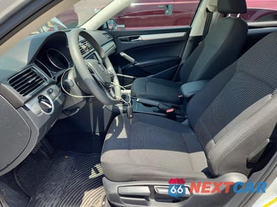 Zdjęcie 7 z 13 samochodu: 2017 VOLKSWAGEN PASSAT S VIN:1VWAT7A30HC029504 - miniatura